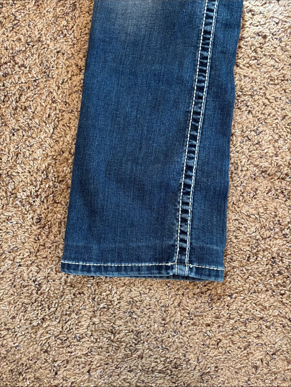 BKE Women’s Boot Cut Jeans in Dark Wash Blue - Picture 7 of 11